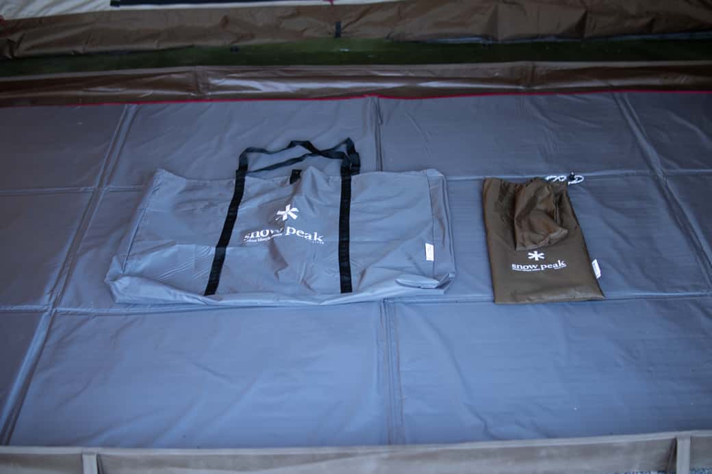 peak リビングシートTM-380、銀マット2個 Amazon | スノーピーク(snow peak) リビングシート TM-380