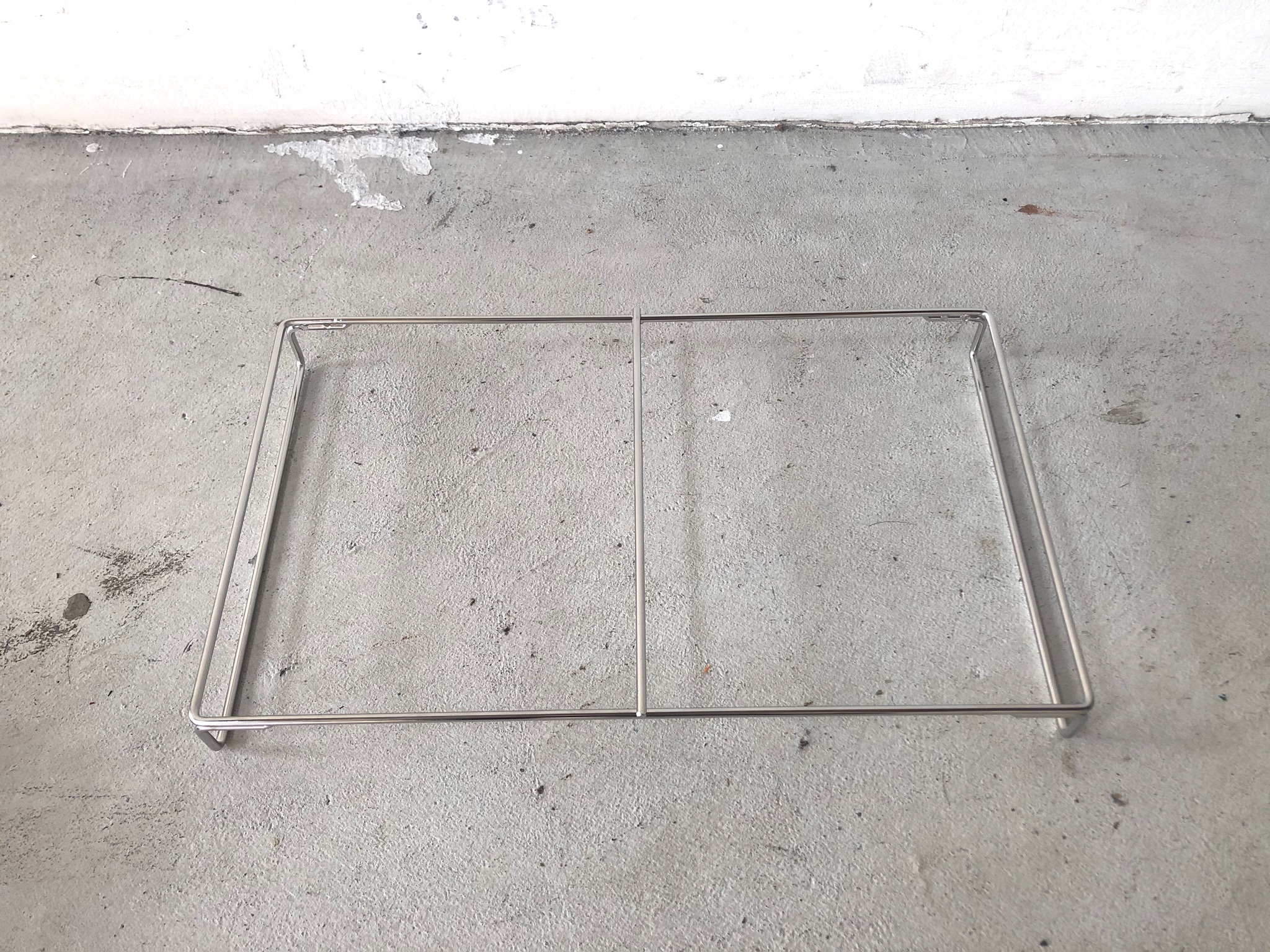 鍋と網をセットする台