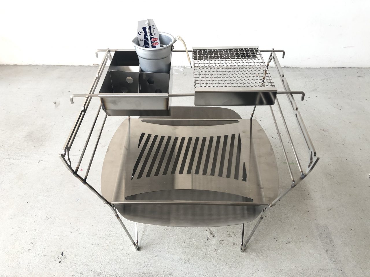 レビュー】「ユニフレーム ユニセラ熱燗あぶり台」が「焚き火台