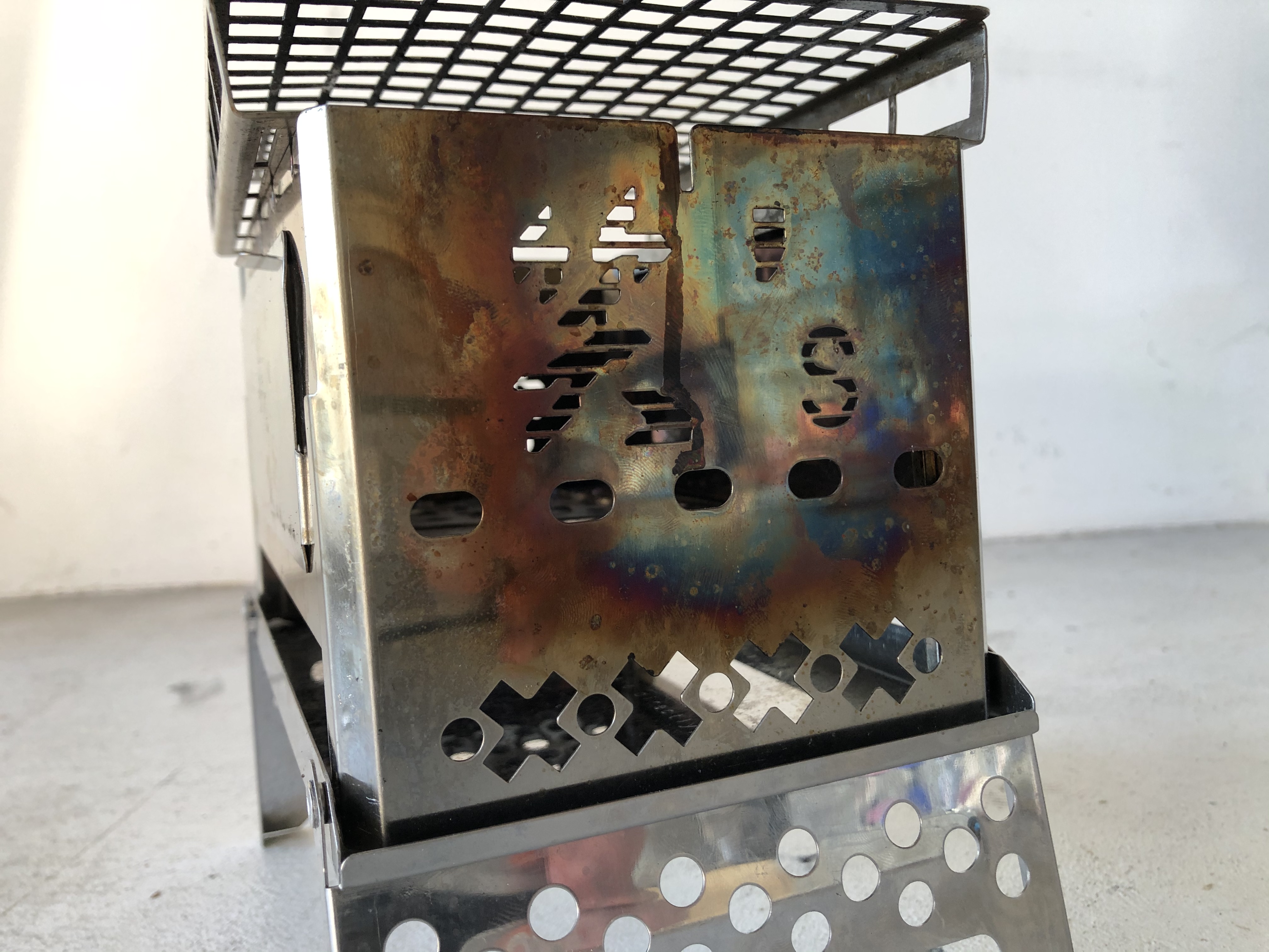 笑's コンパクト焚き火グリル B-6君　燃焼効率