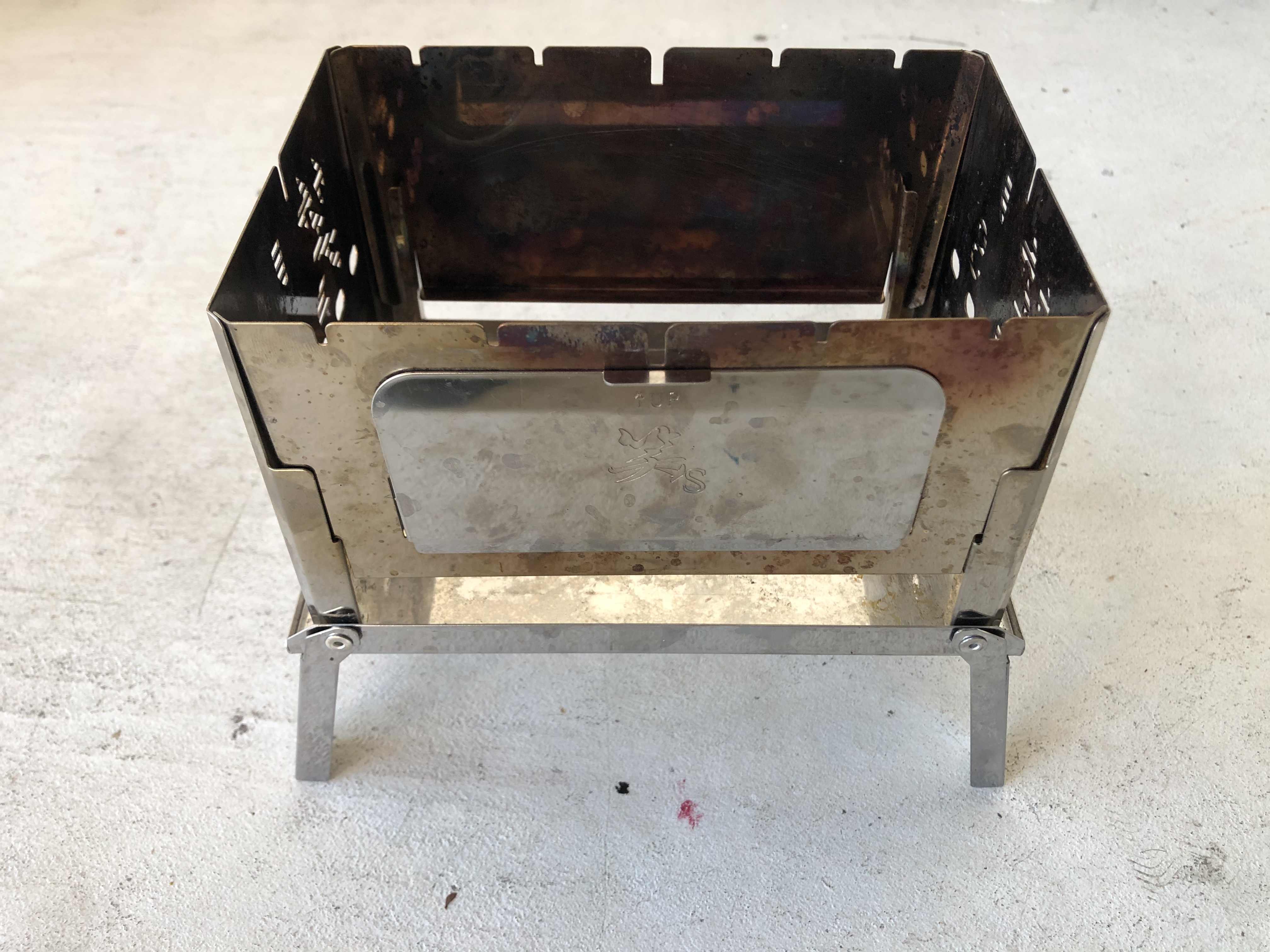 笑's コンパクト焚き火グリル B-6君 組み立て手順4