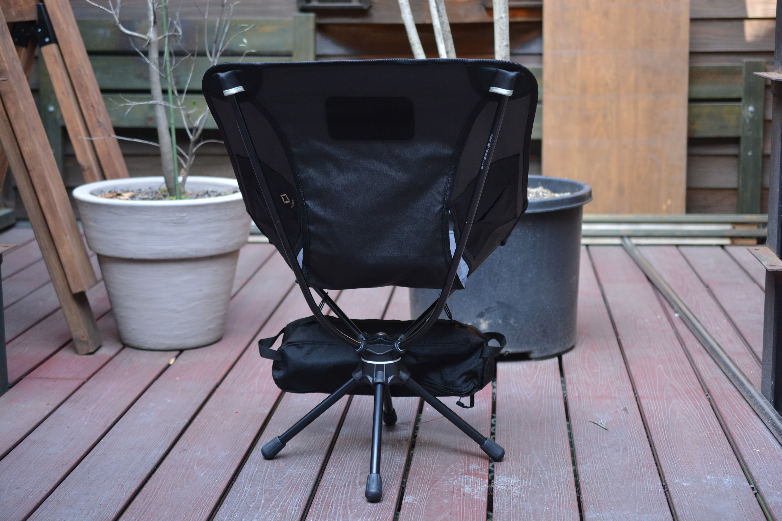 ヘリノックス　タクティカル スウィベルチェア ヘリノックス タクティカル スウィベルチェア レビュー。回転