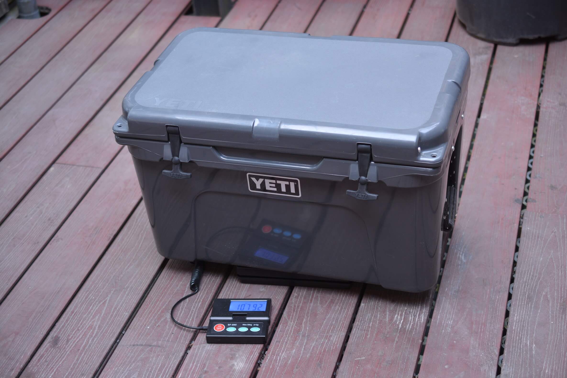 イエティ タンドラ45qt (チャコール)　重量