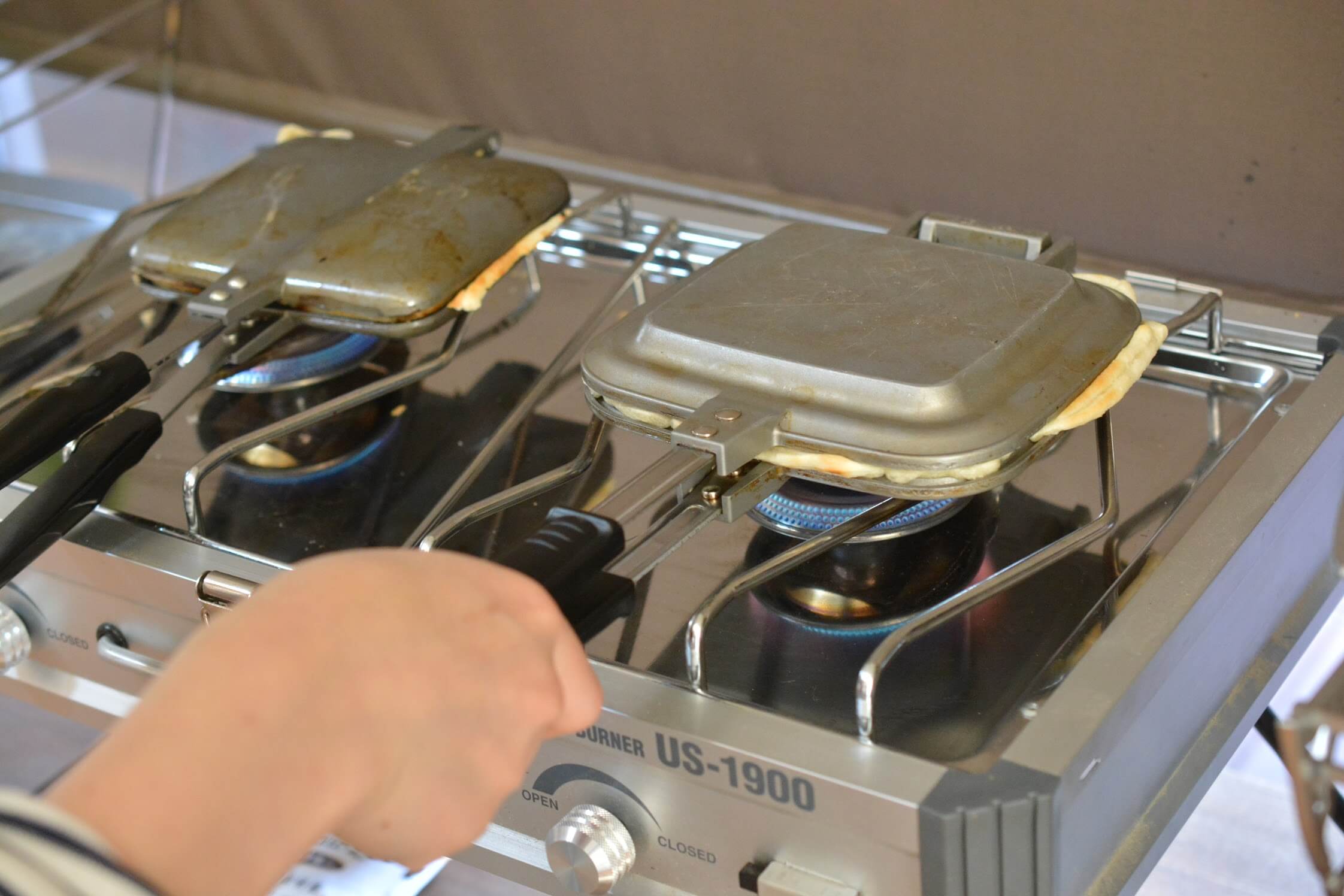 TSBBQ　ホットサンドメーカー 　重心位置