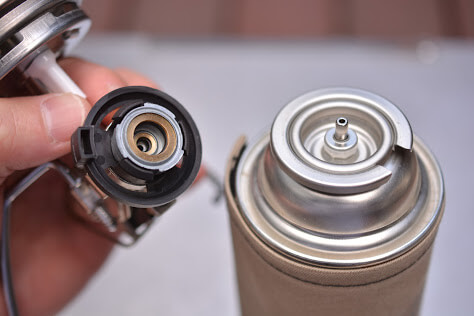 SOTO[ソト] レギュレーターランタン [ST-260] ガス缶　取り付け