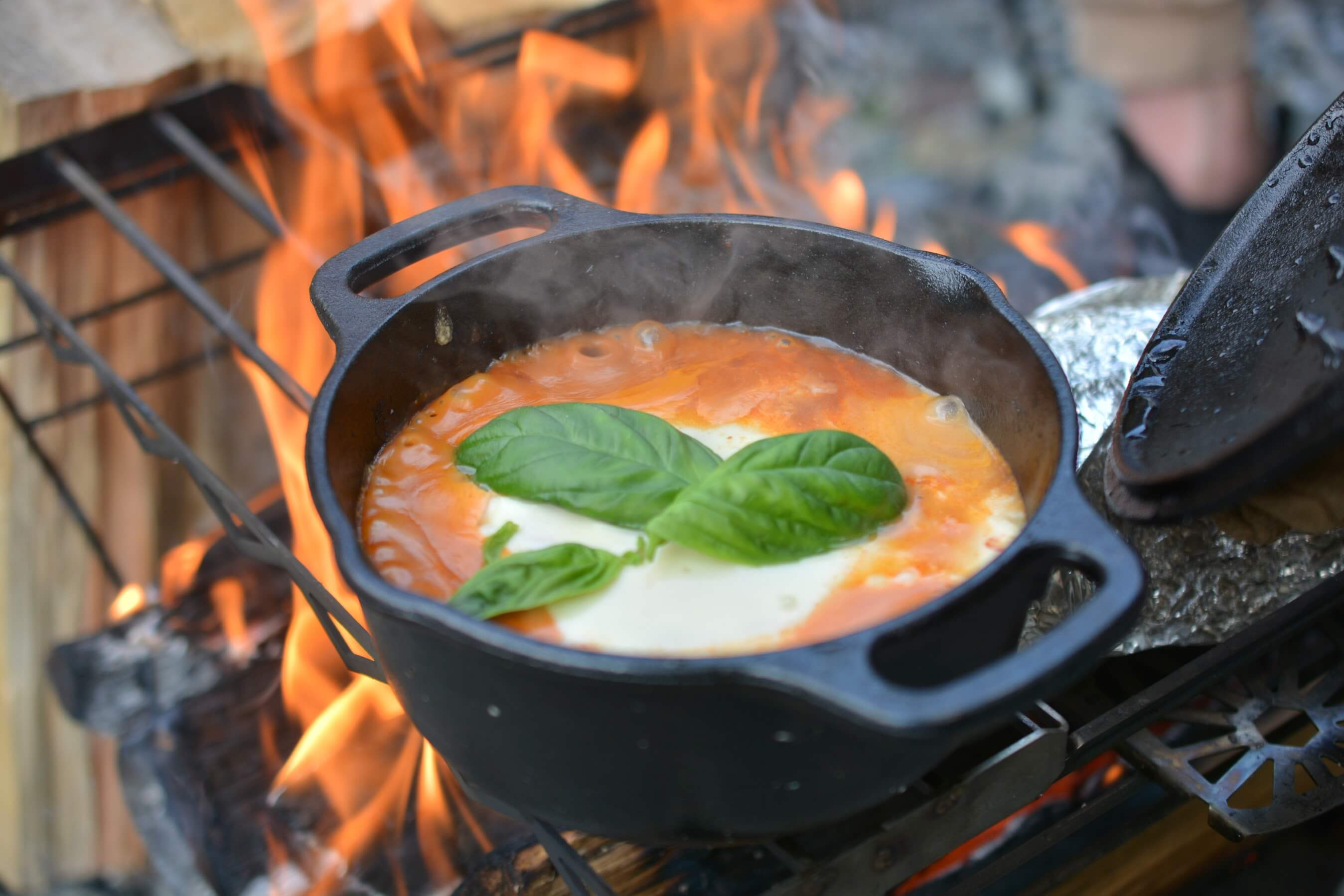 ロッジのサービングポットでチーズラザニア　完成