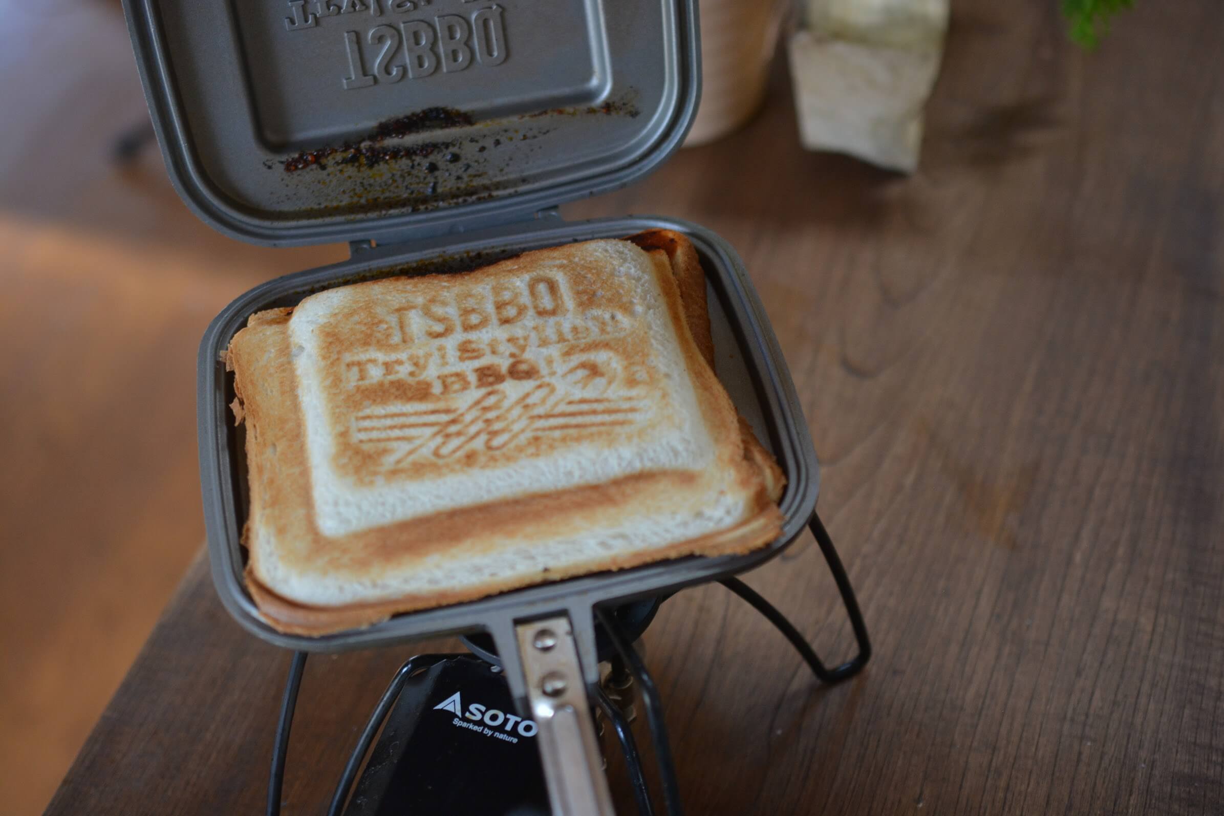 TSBBQ製 ホットサンドメーカーとの比較