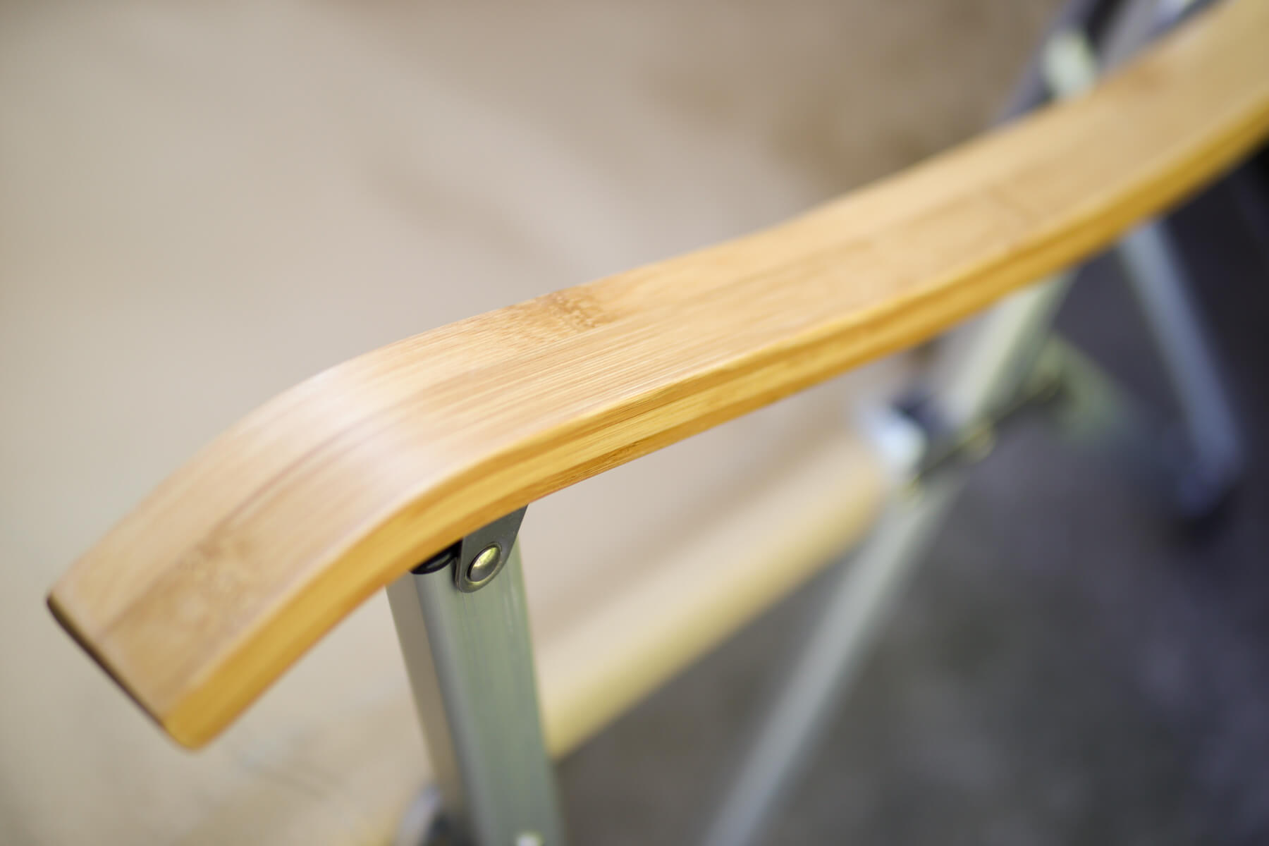 Onway コンフォートチェア2　竹製の肘掛け