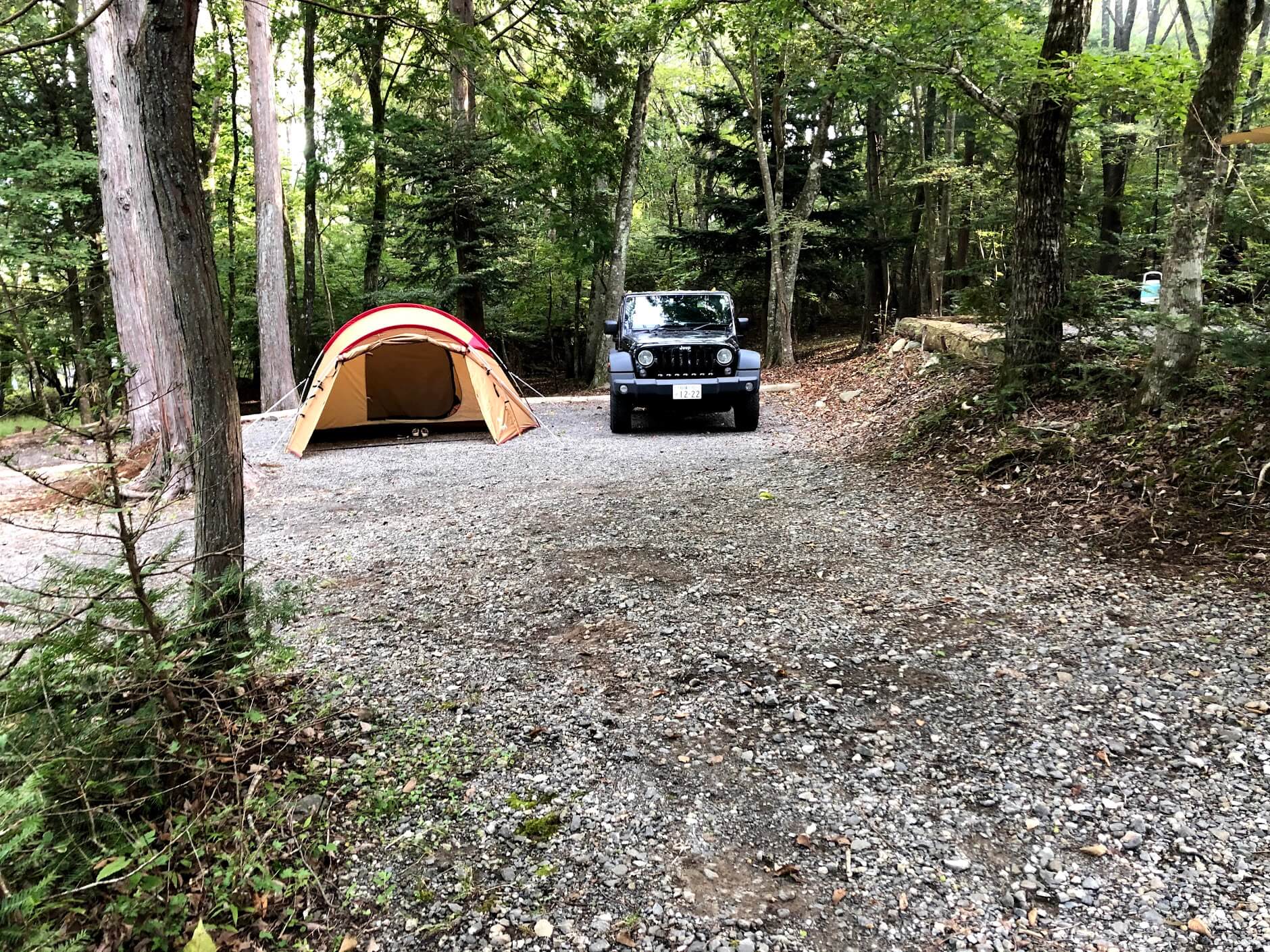 道志 オートキャンプインむじな　区画　広い