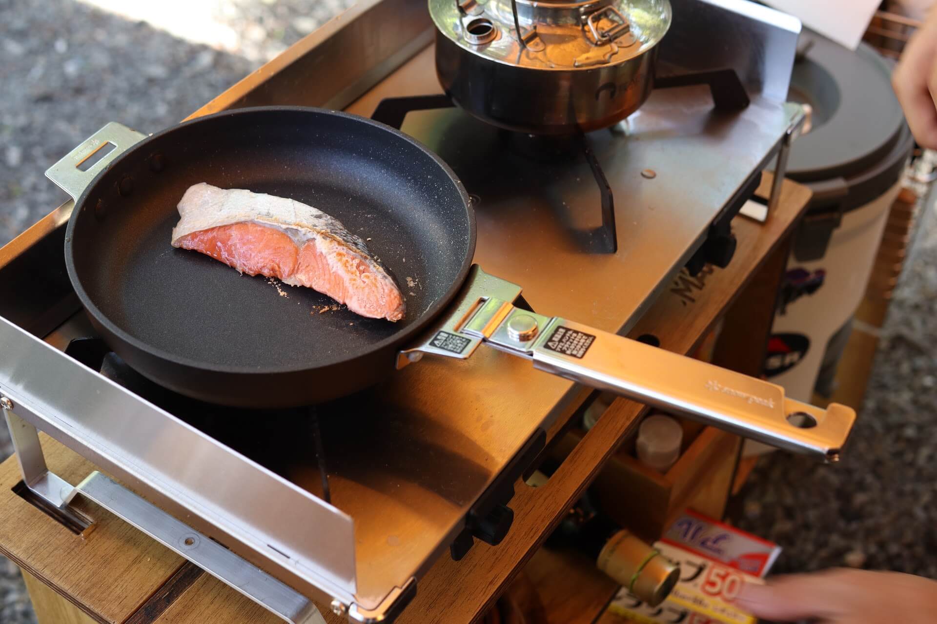 HOME&CAMPクッカー19 フライパン 使用例