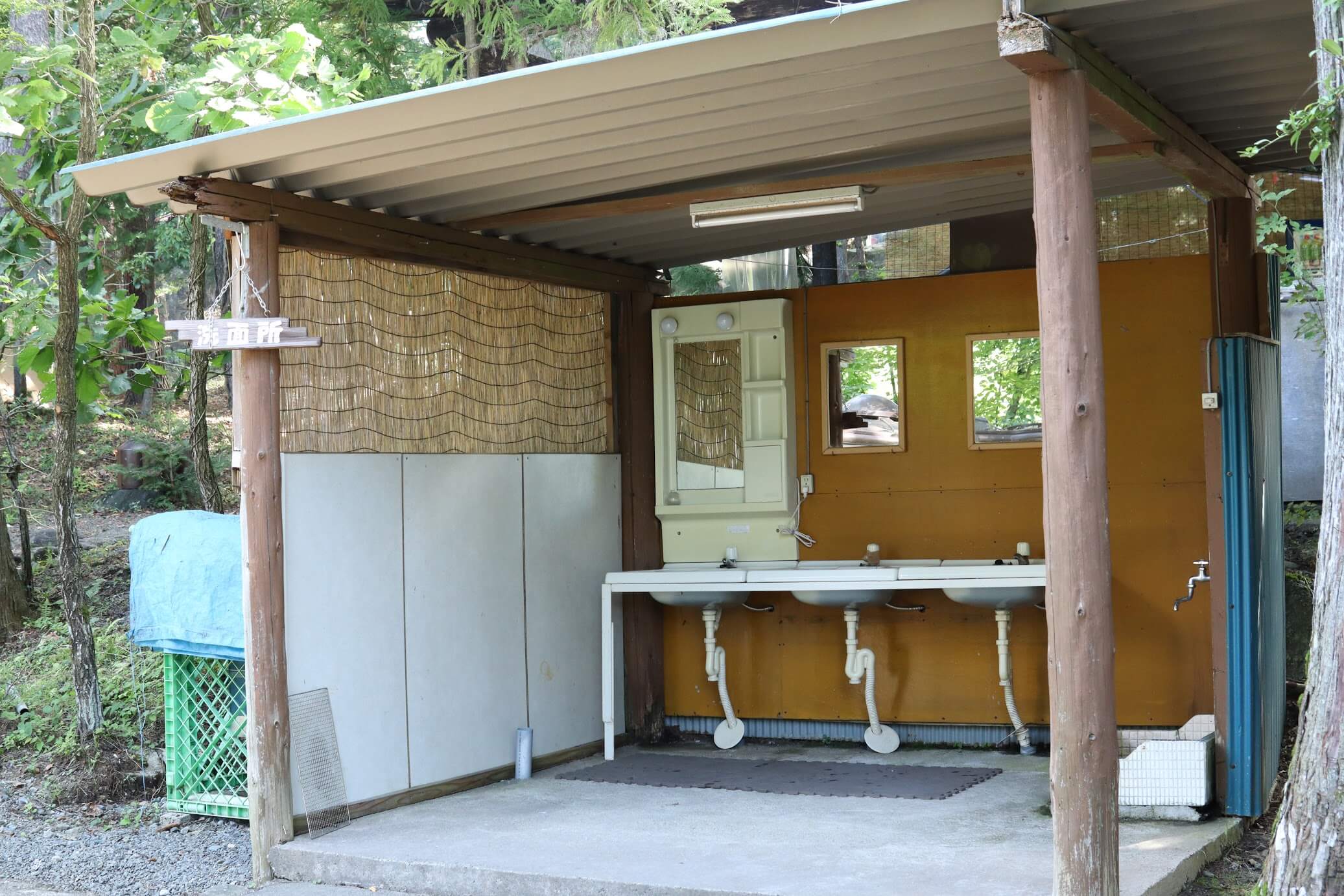 道志 オートキャンプインむじな　洗面所