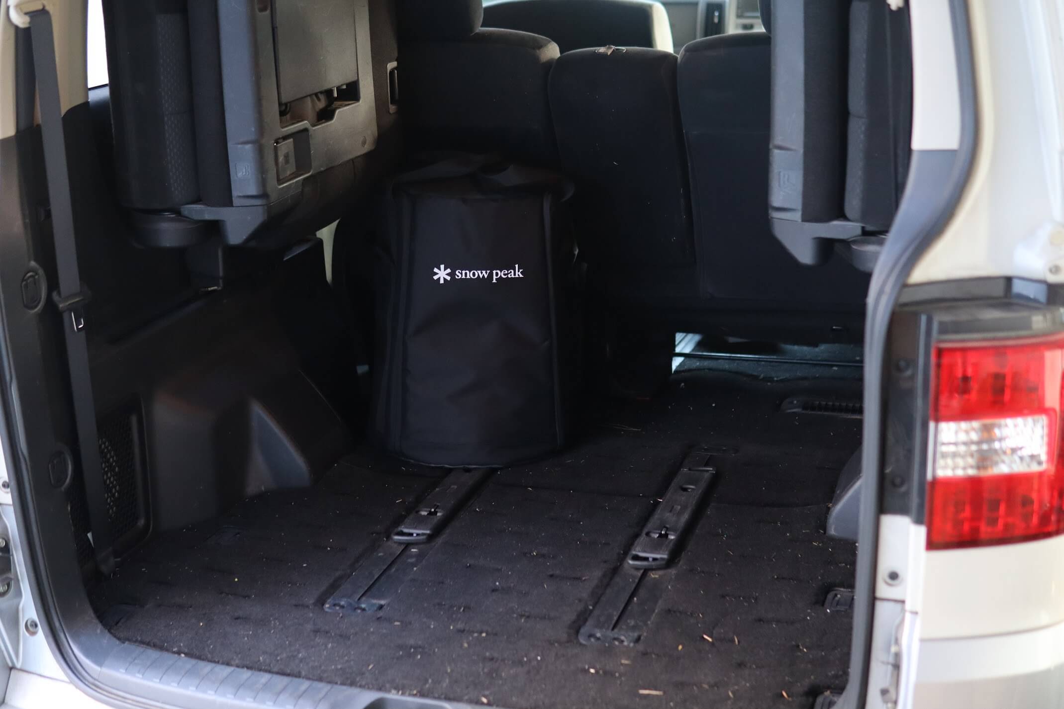 スノーピーク グローストーブ(KH-100BK) 車載イメージ