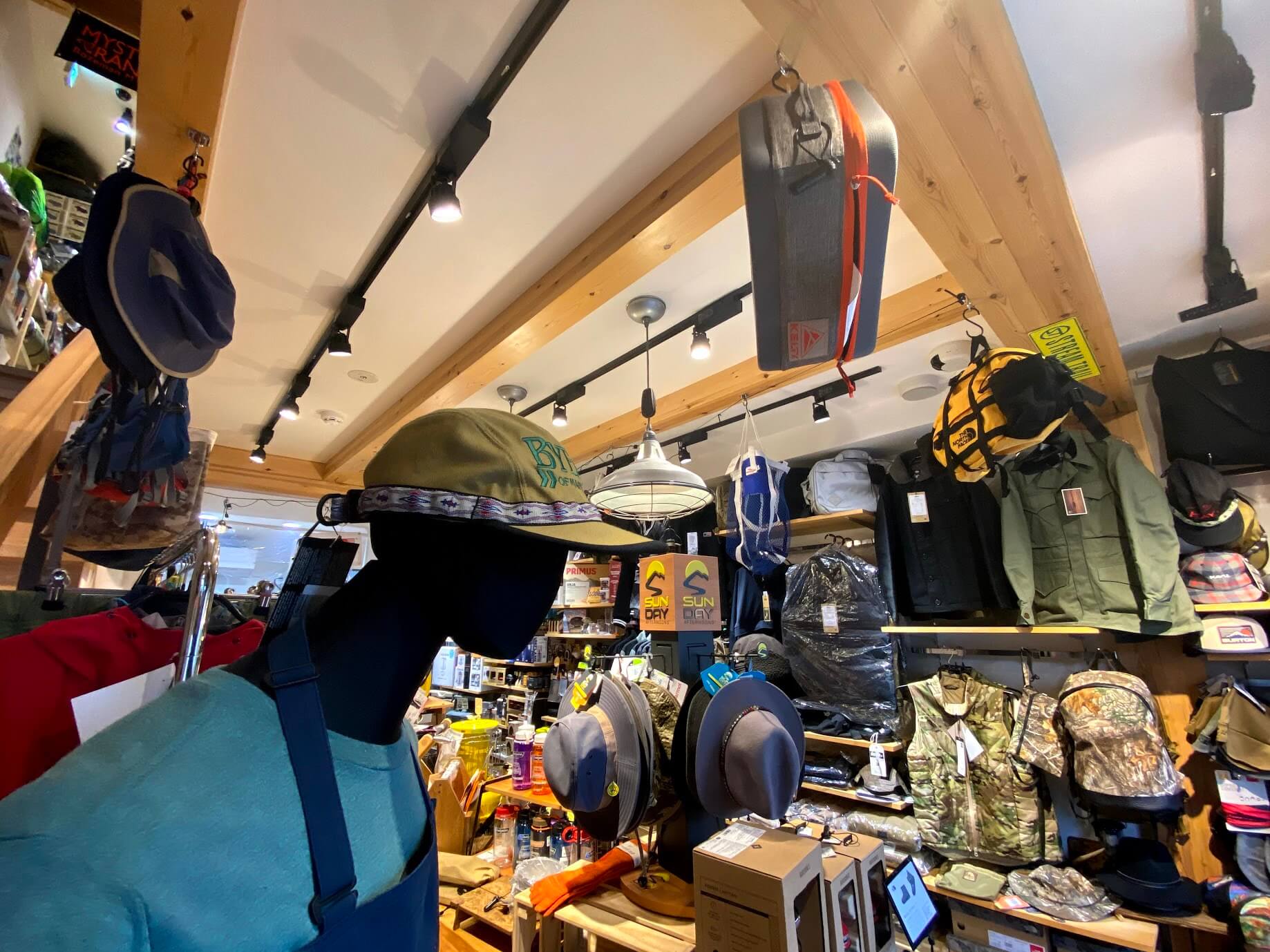 吉祥寺 カスケードロックス 店内