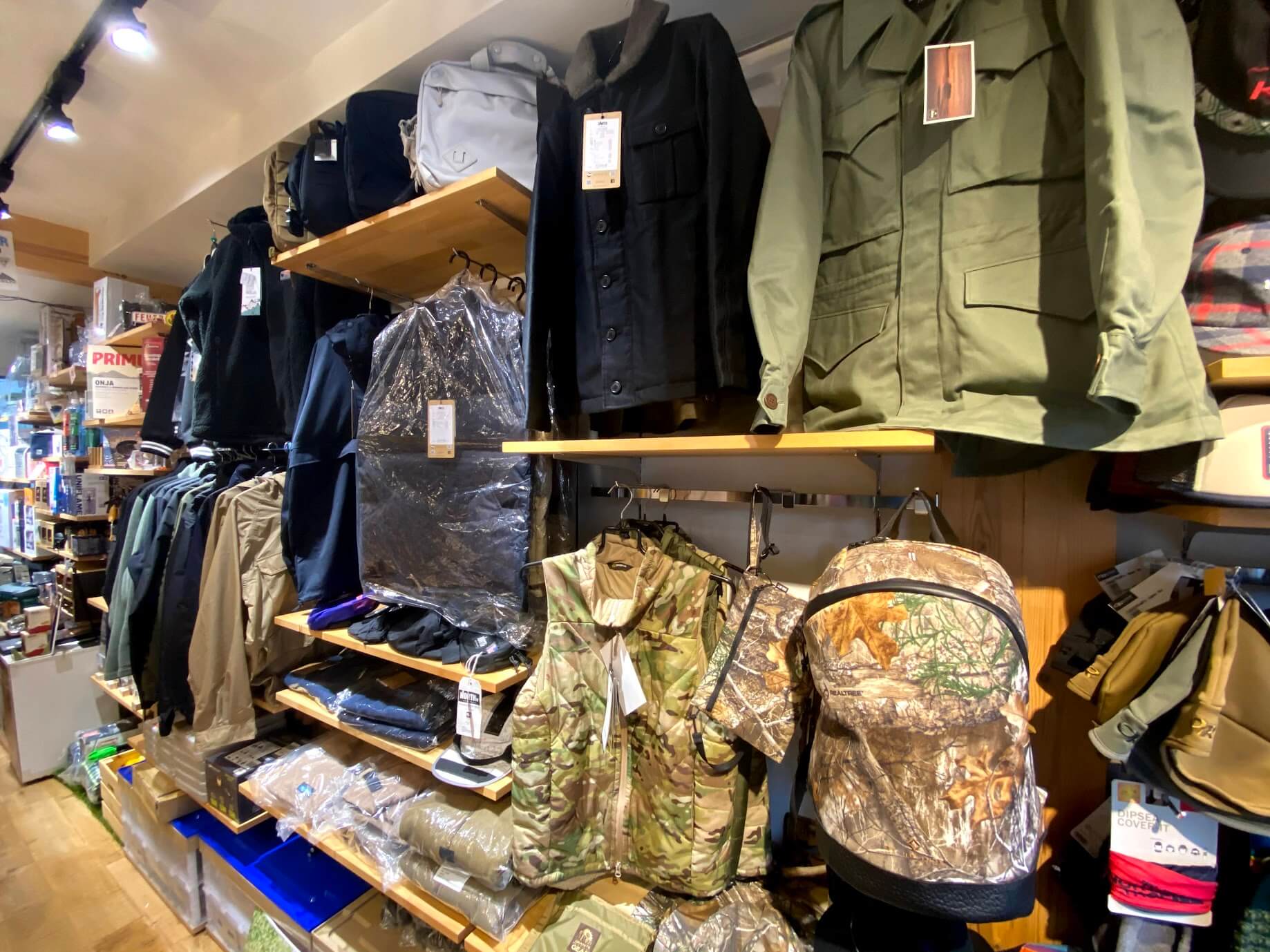 吉祥寺 カスケードロックス アパレル