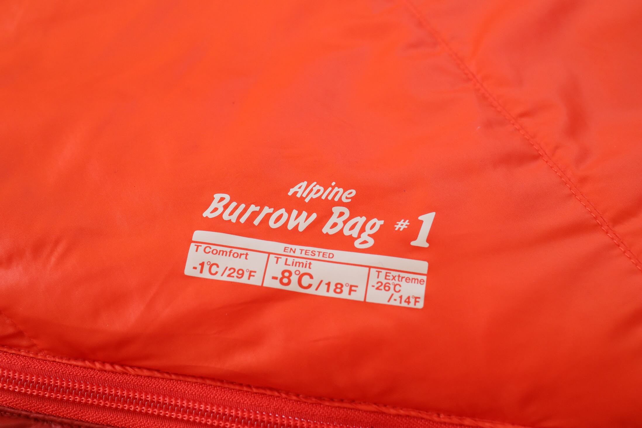 アルパインバロウバッグ　ロゴ