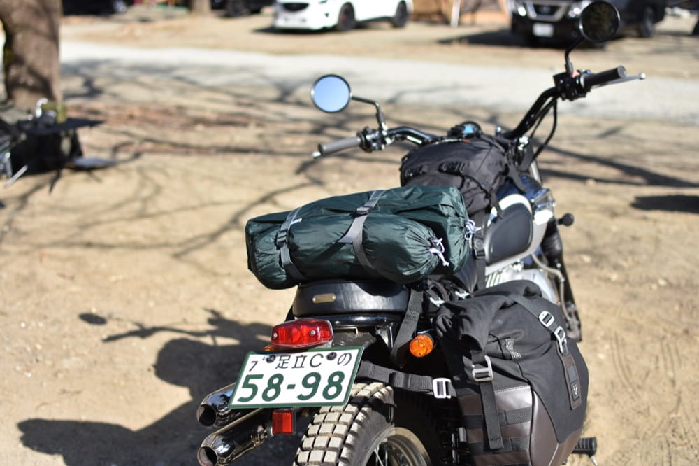 テンマクデザイン パンダライト　バイクへ積載