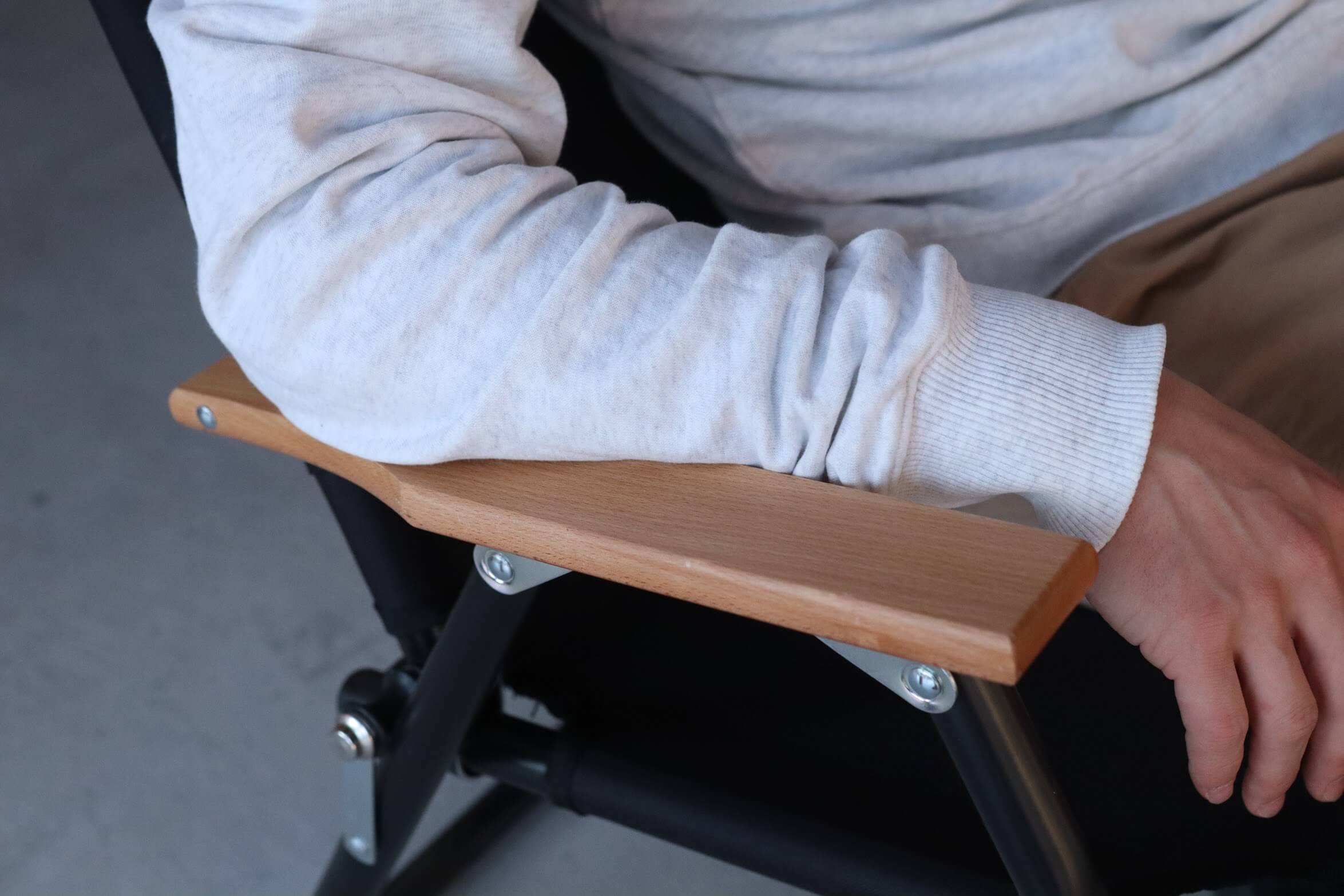 CAPTAIN STAG CSブラックラベル アルミ背付ベンチ 肘掛け