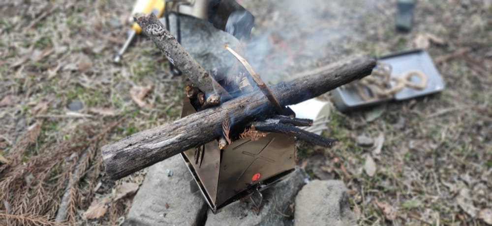 晴家村（はれるやむら）キャンプ場 薪について