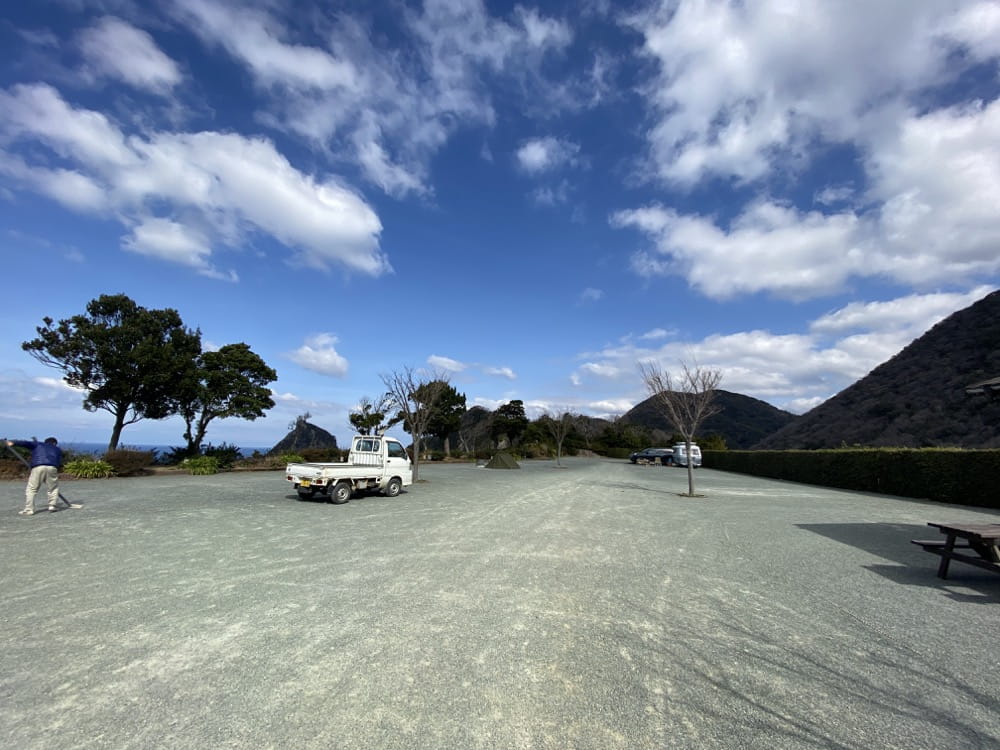 雲見夕陽と潮騒の岬オートキャンプ場 テントサイト