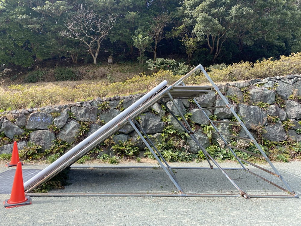 雲見夕陽と潮騒の岬オートキャンプ場 滑り台 角度