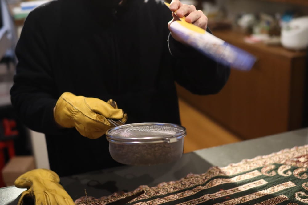 KEY COFFEE　焙煎オンラインイベント　うちわで冷やす