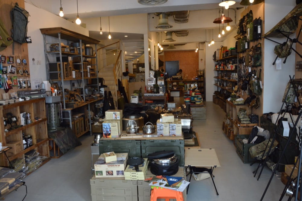 日本橋 plywood(プライウッド) 店内