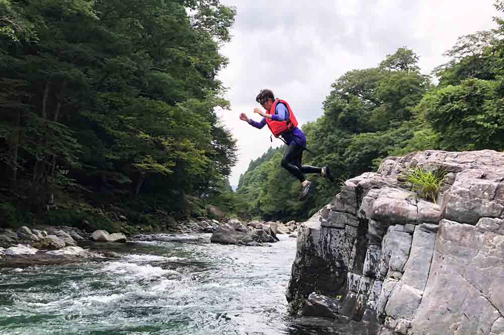 アウトドアライターTOMOKO