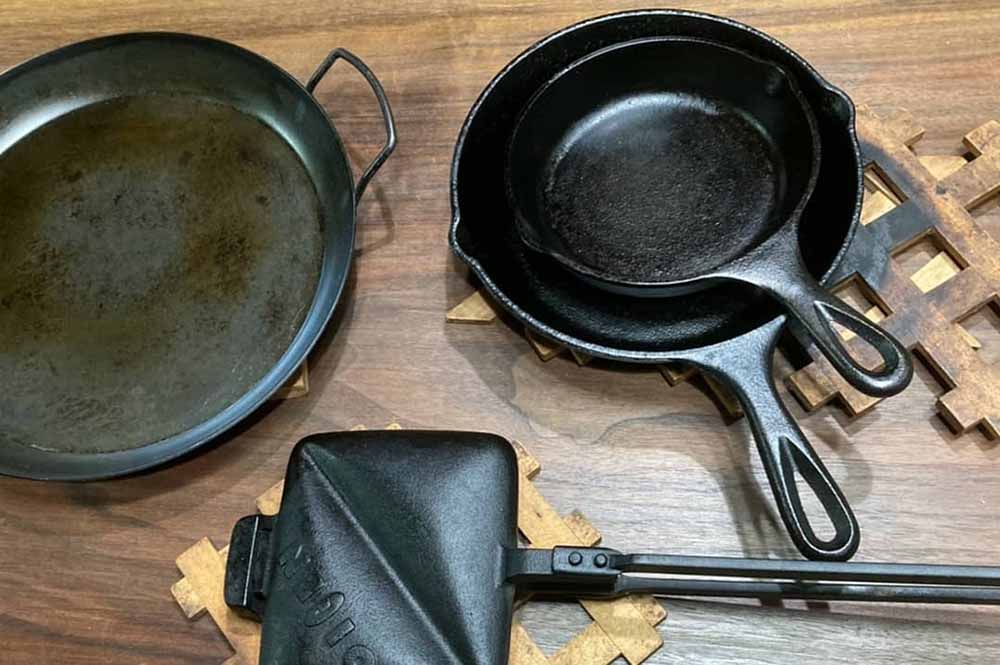 鋳鉄製フライパン