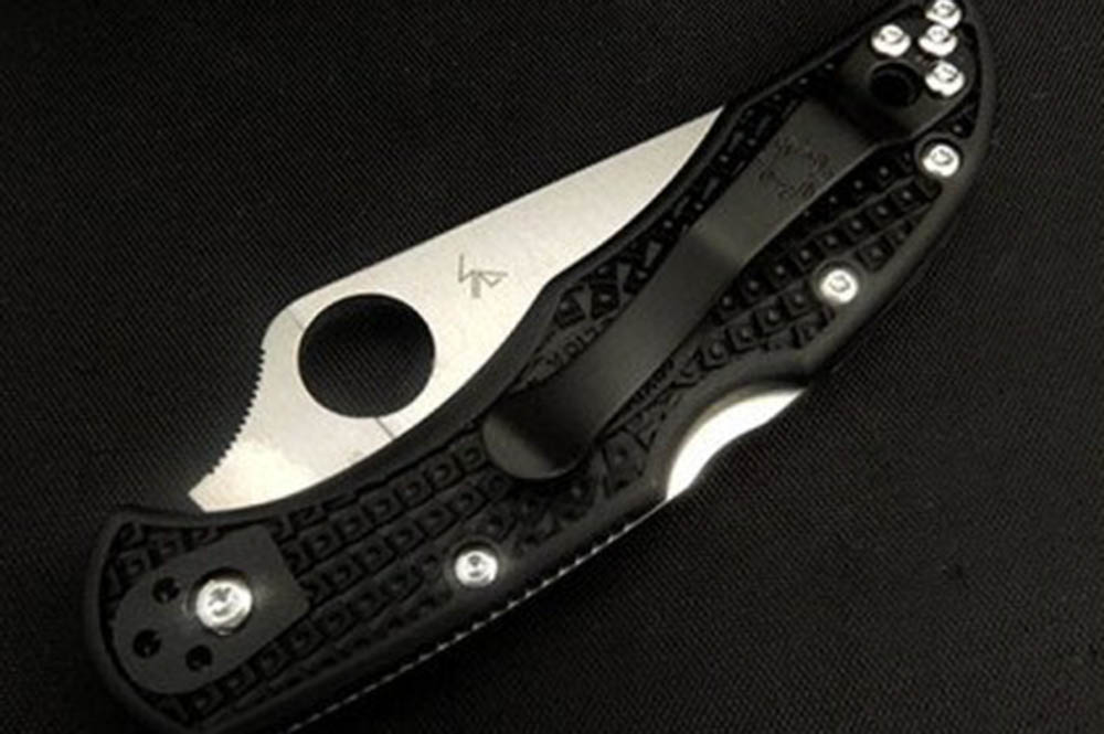 スパイダルコ「デリカ4 フルフラット ブラック」