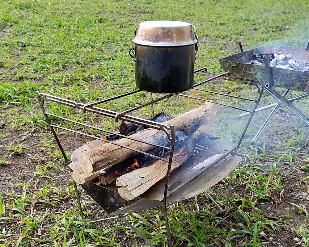 MAAGZ RAPCA 薪を使った調理