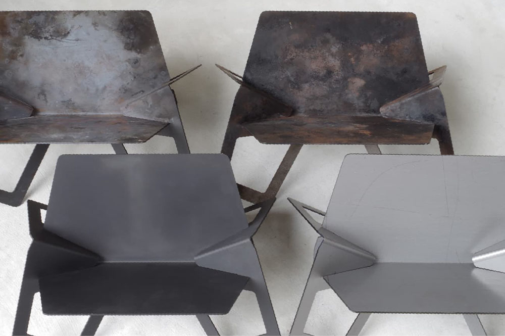 flames「ファイヤースタンド」鉄の表情