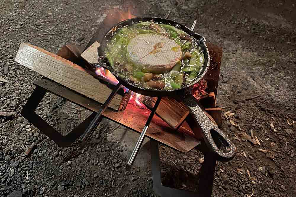 flames「ファイヤースタンド」調理