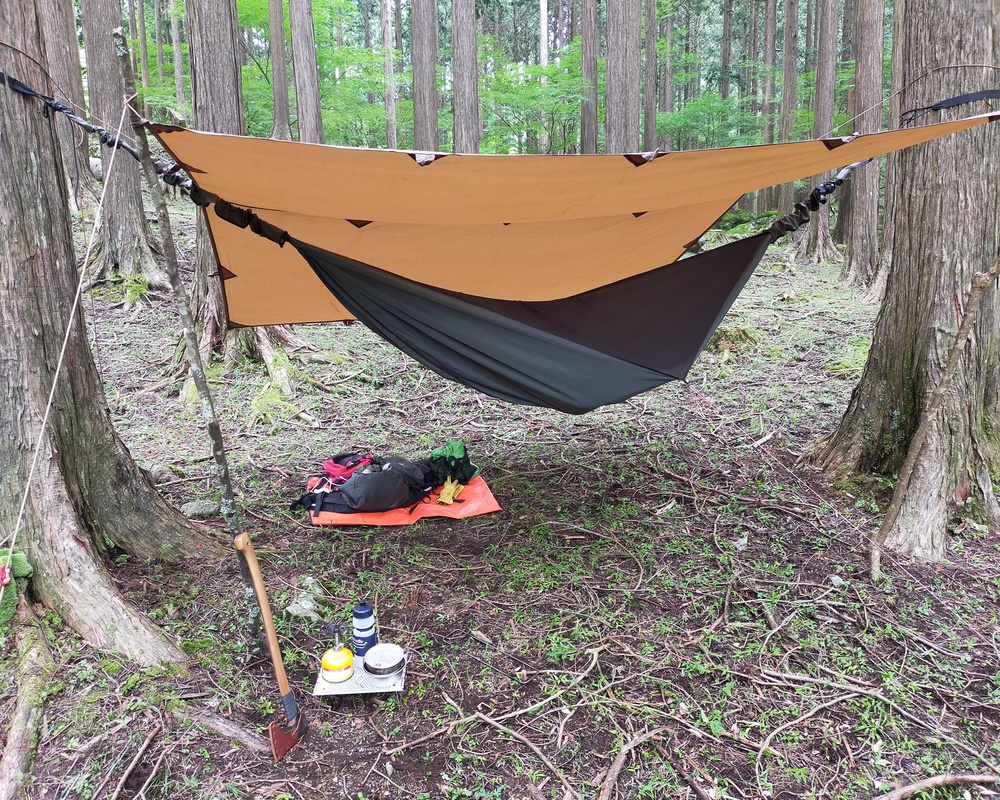 ソロキャンにはハンモックが快適！ヘネシーハンモックのエキス