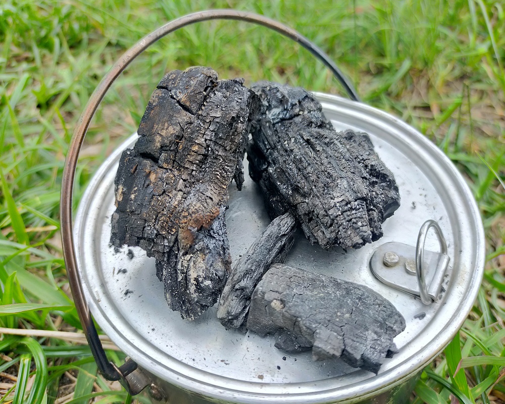 Backcountry Almi Pot フタ形状