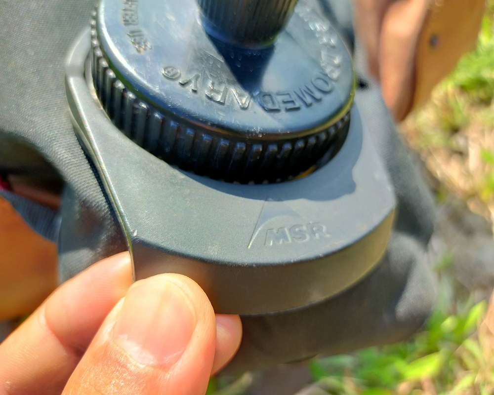 MSR ドロメダリーバッグ　給水口 持ち手