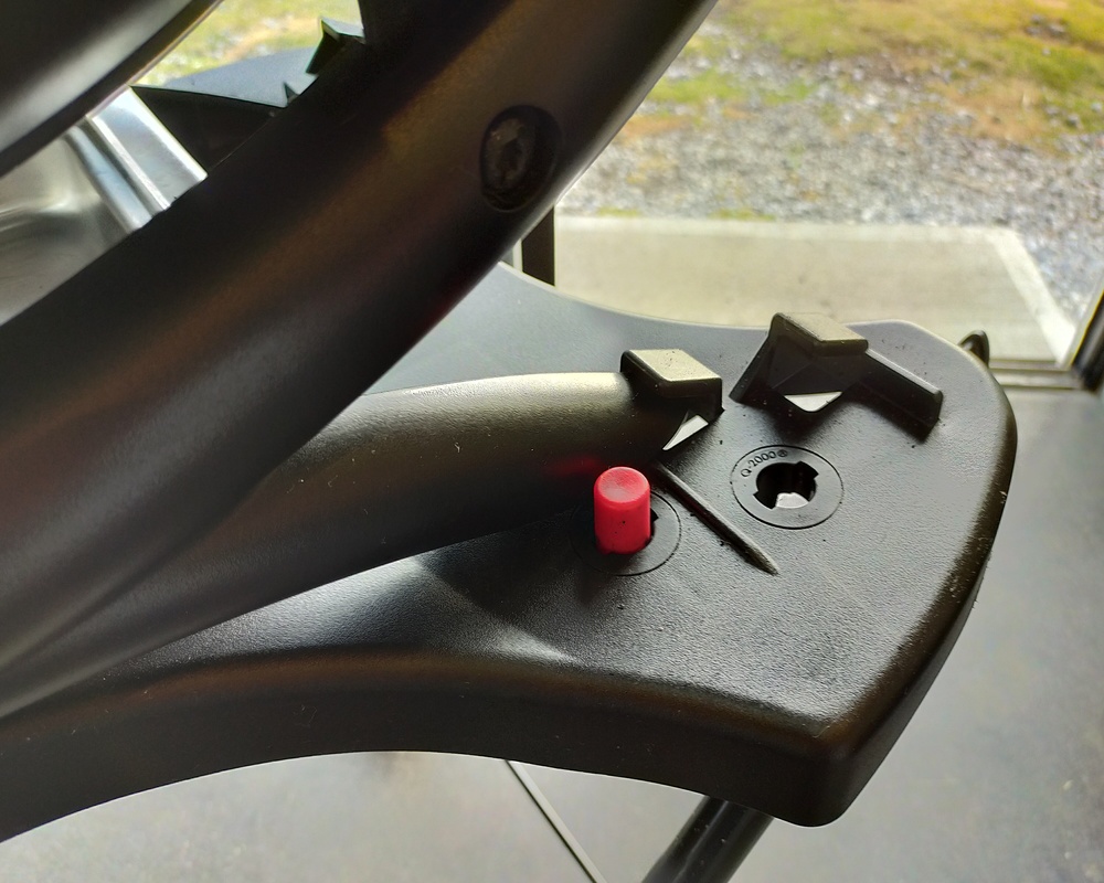 Q1250 ポータブルカート　ストッパー