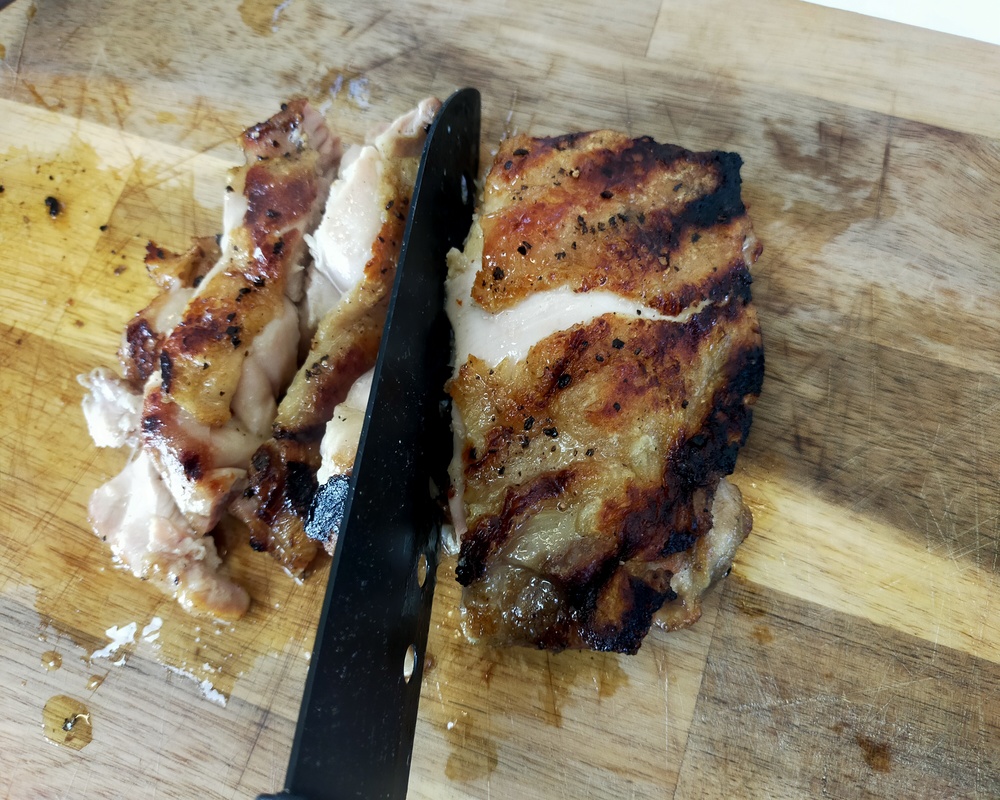 Q1250グリル　鶏モモ肉