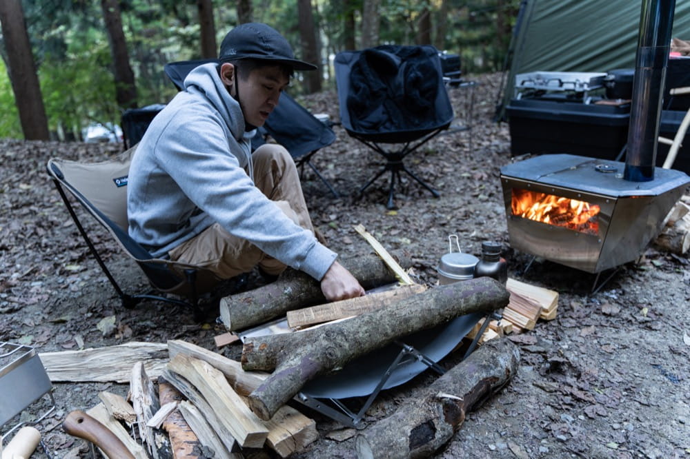 Helinox（ヘリノックス）グラウンドチェア ヘリノックス グラウンドチェア レビュー。地べた感覚が味わえる